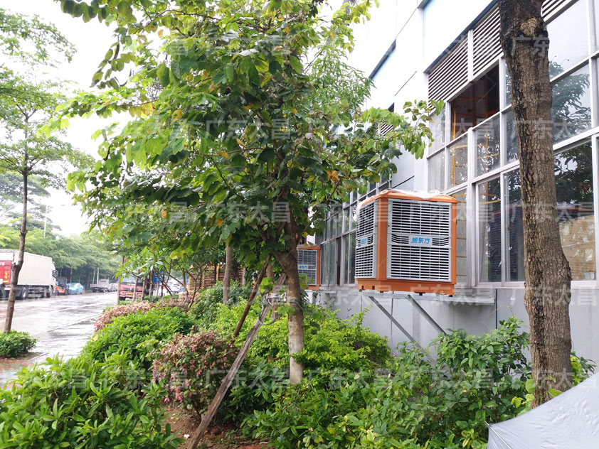 夏日車間如何降溫？只需1臺環(huán)保空調(diào)解決難題