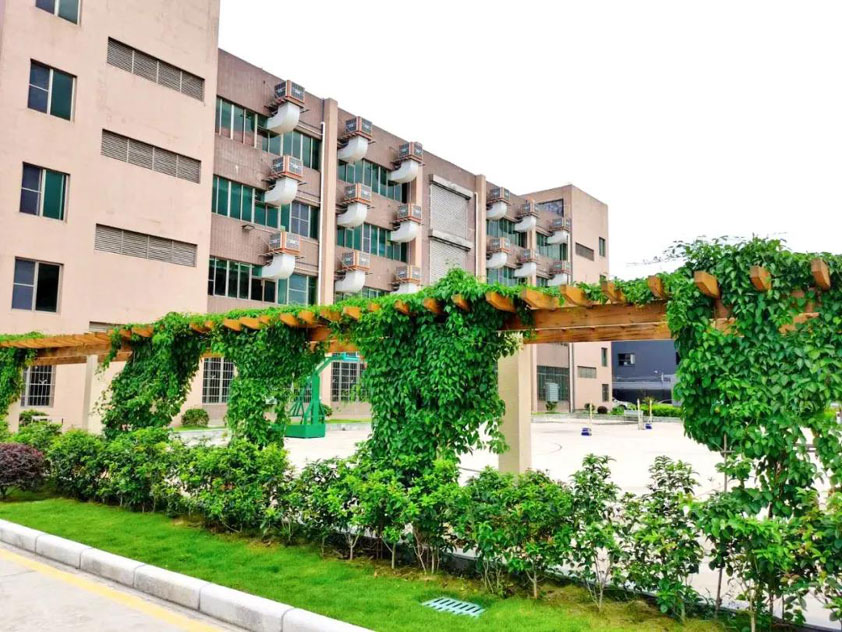 車間快速降溫方法 用“它”降溫10分鐘 工作效率翻倍