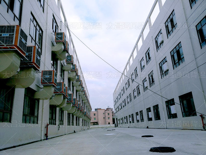 廠房車間溫度過高，這個(gè)降溫設(shè)備你心動(dòng)了嗎？